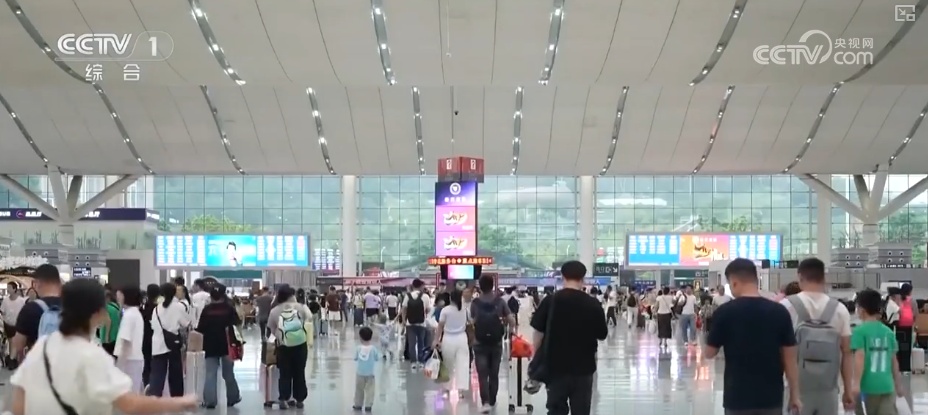 出行提示_2025國慶中秋假期交通出行情況_自駕出行占比及高速公路車流量預(yù)測(cè)