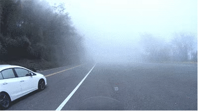 秋季霧天駕駛技巧_出行提示_霧天安全行車