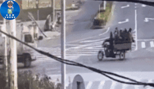 出行提示_農(nóng)用車(chē)非法載人危害_農(nóng)用車(chē)貨運(yùn)安全