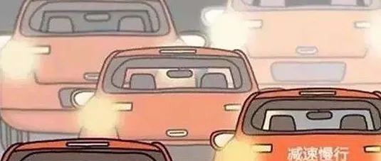 雪天行車安全注意事項(xiàng)_出行提示_開車前繞車一周