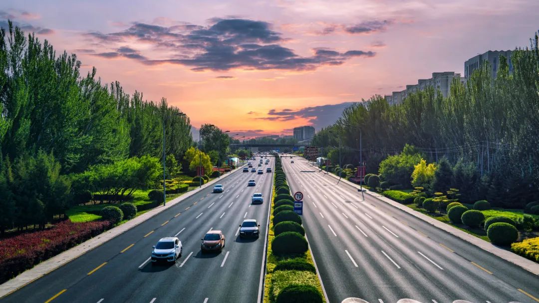 攝圖網(wǎng)_507784960_高速公路日出景觀（企業(yè)商用） (1).jpg