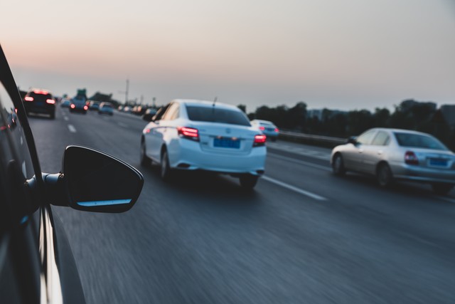 出行提示_2025年國(guó)慶中秋節(jié)放假安排_(tái)高速免費(fèi)出行攻略