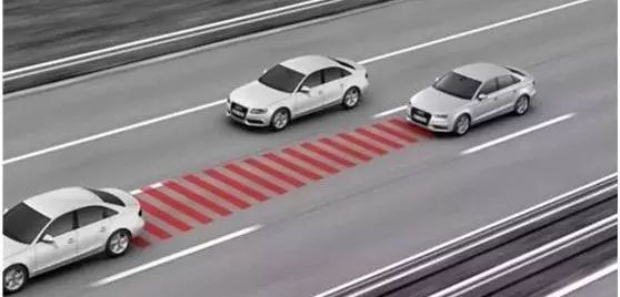 大風天氣車輛行駛技巧_出行提示_大風天氣行車安全注意事項