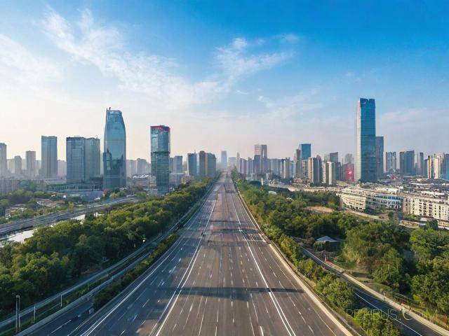 9月15日8時(shí)實(shí)時(shí)路況信息公布！城市道路與高速狀況全知曉